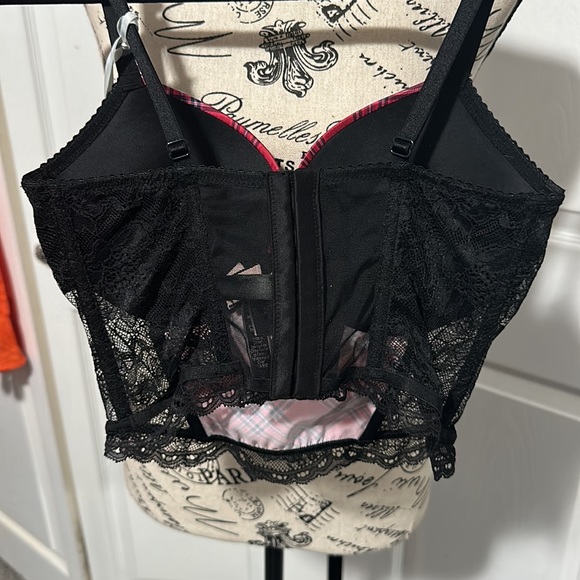 Victoria's Secret Push Up Lace Rhinestone Bra - Picture 6 of 7